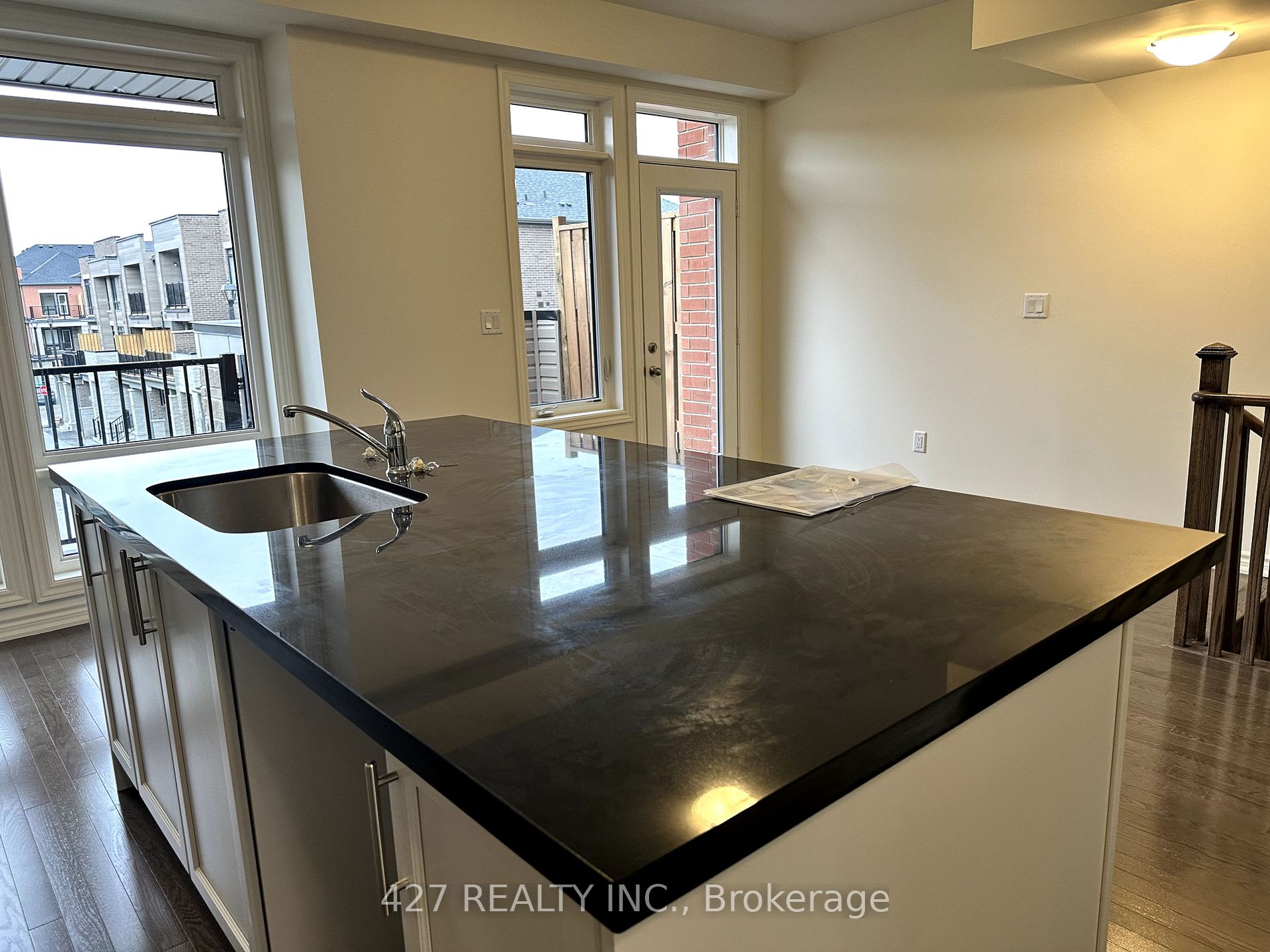 519 Danks Ridge Dr E Property Photo 8