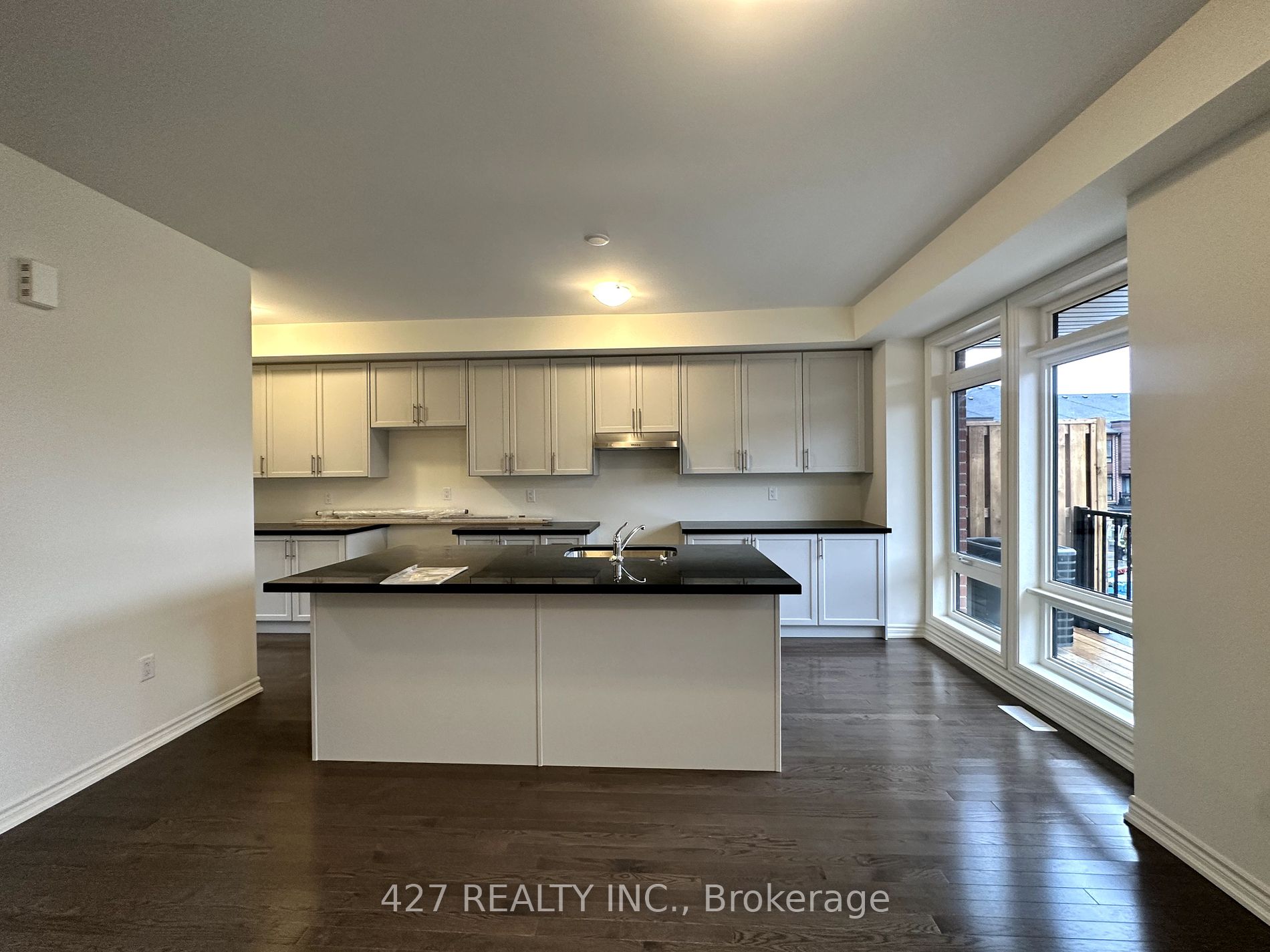 519 Danks Ridge Dr E Property Photo 12