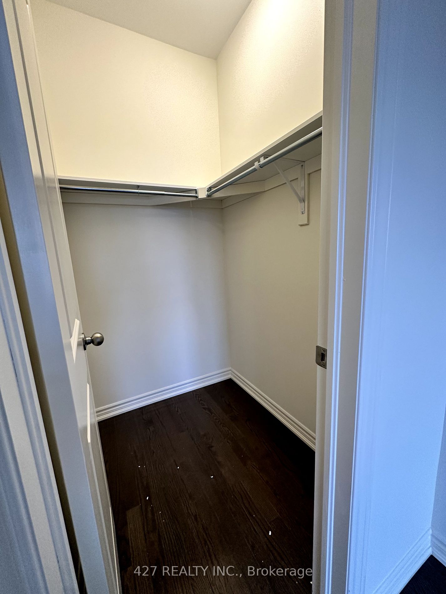 519 Danks Ridge Dr E Property Photo 23