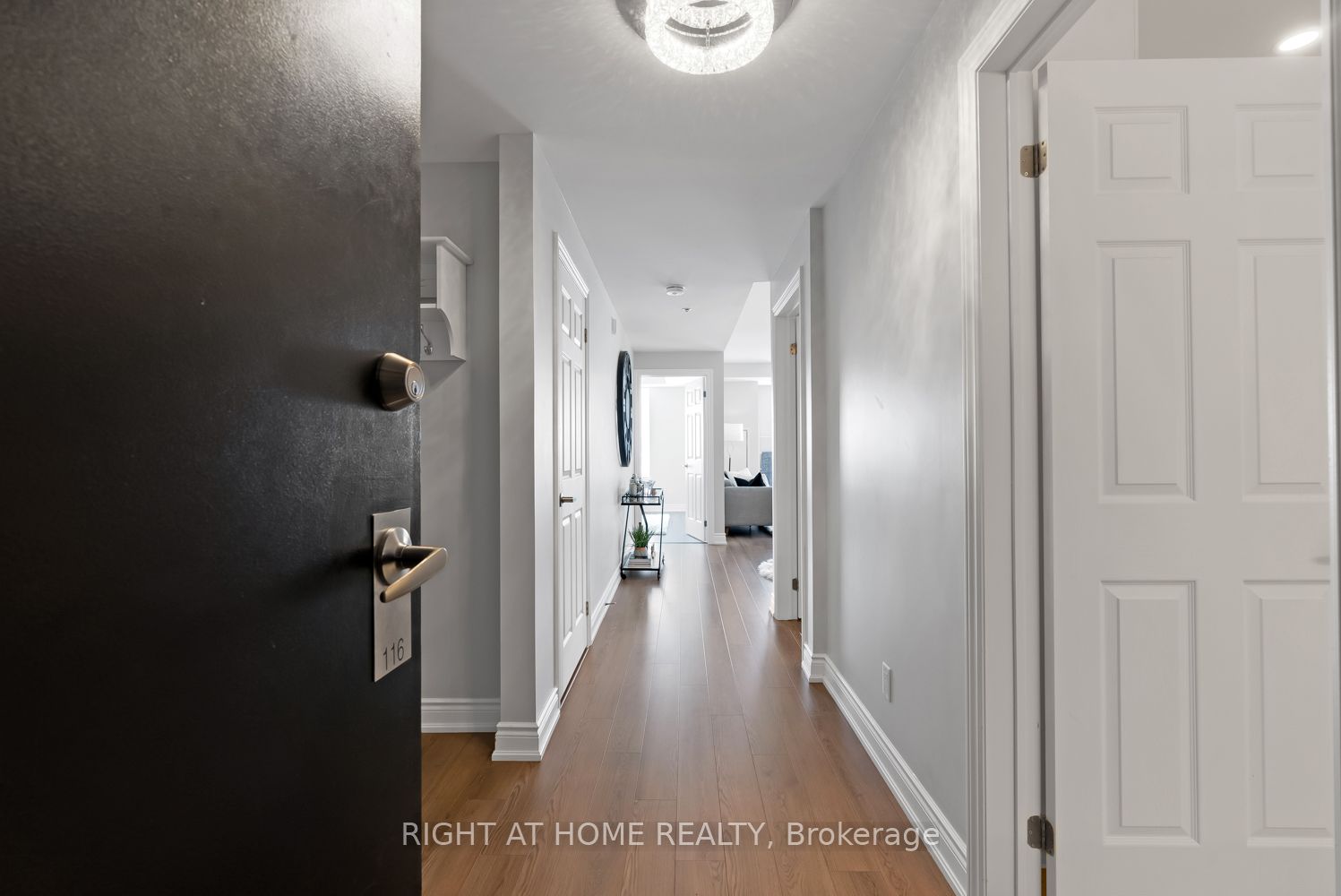 21 Brookhouse Dr 15 Property Photo 8