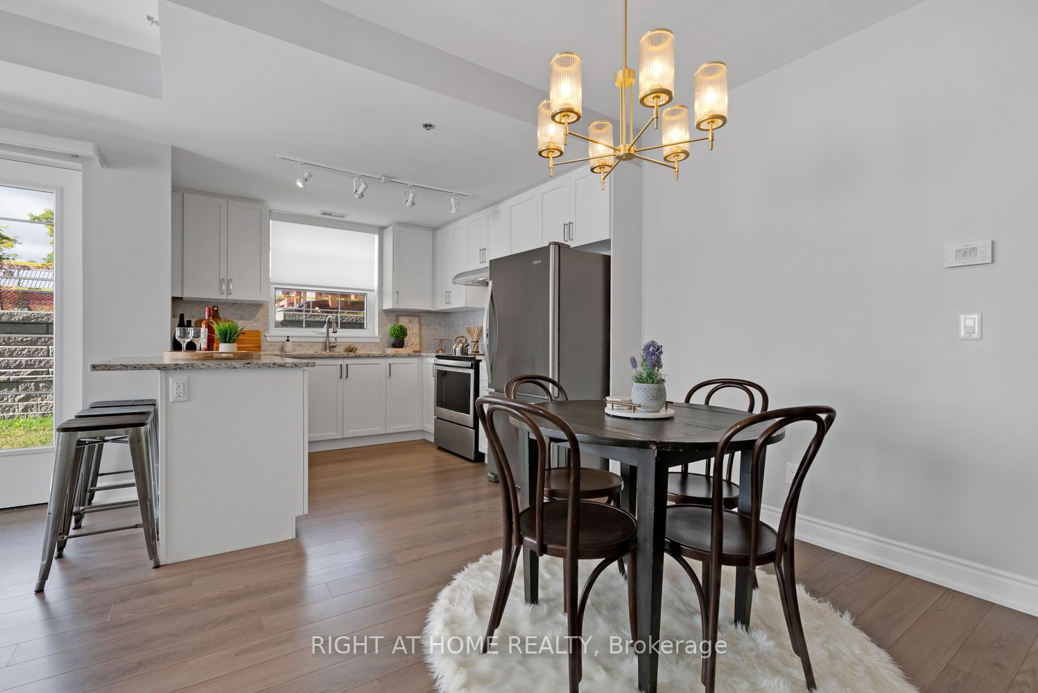 21 Brookhouse Dr 15 Property Photo 12