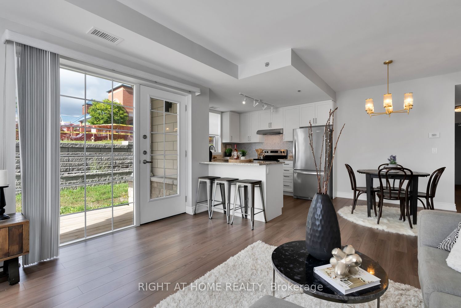 21 Brookhouse Dr 15 Property Photo 18