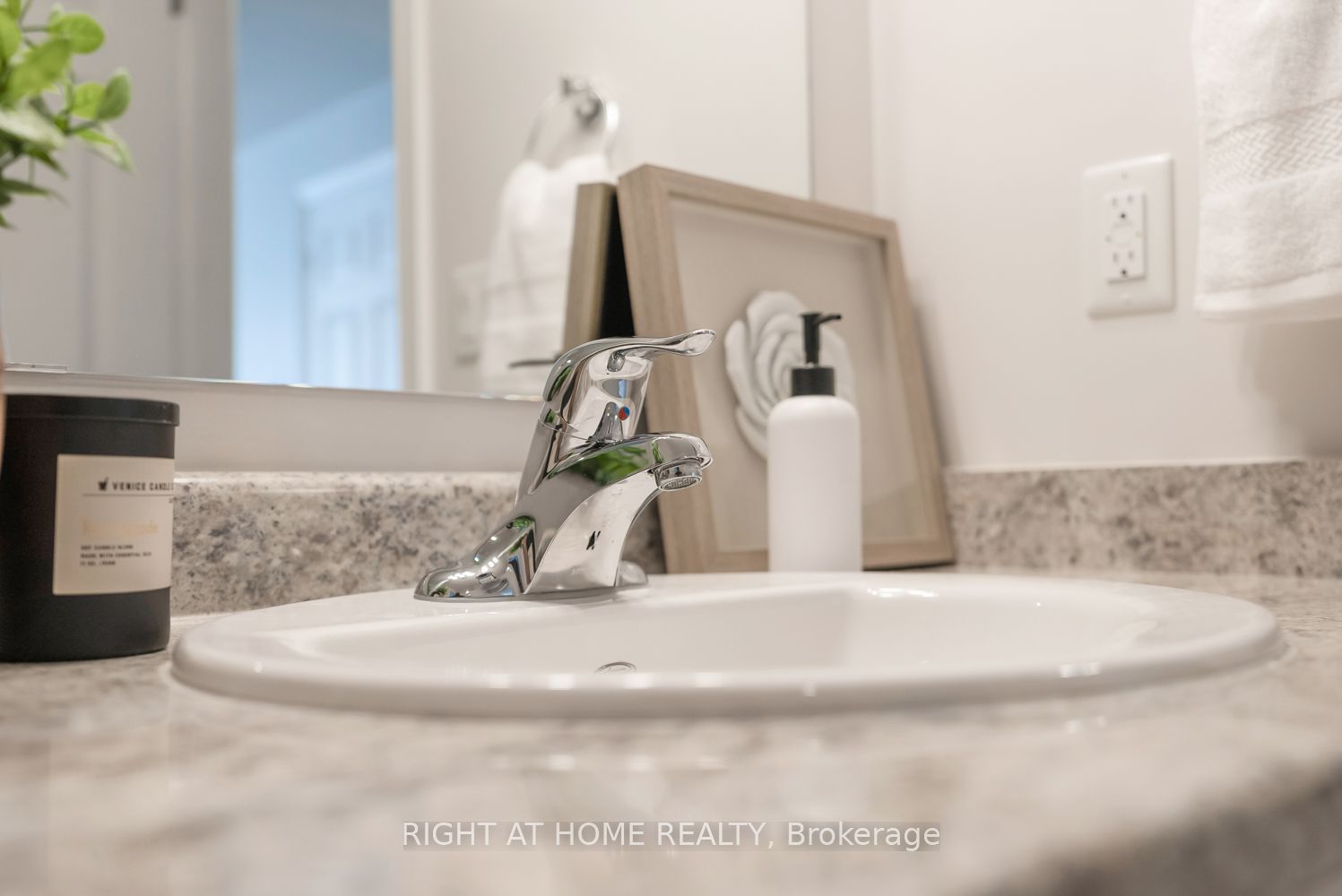 21 Brookhouse Dr 15 Property Photo 25