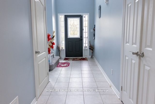 32 Dart Crt Property Photo 4