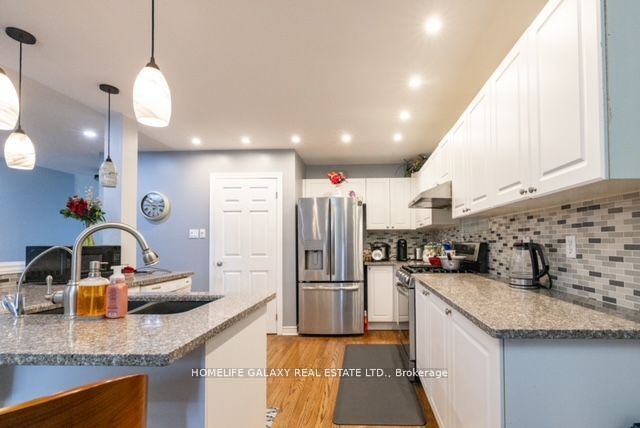 32 Dart Crt Property Photo 9