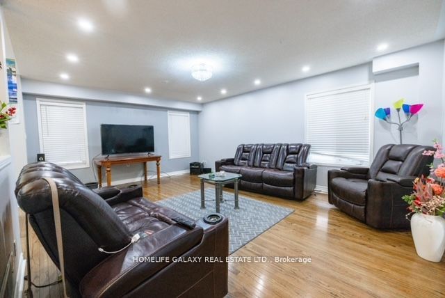 32 Dart Crt Property Photo 14