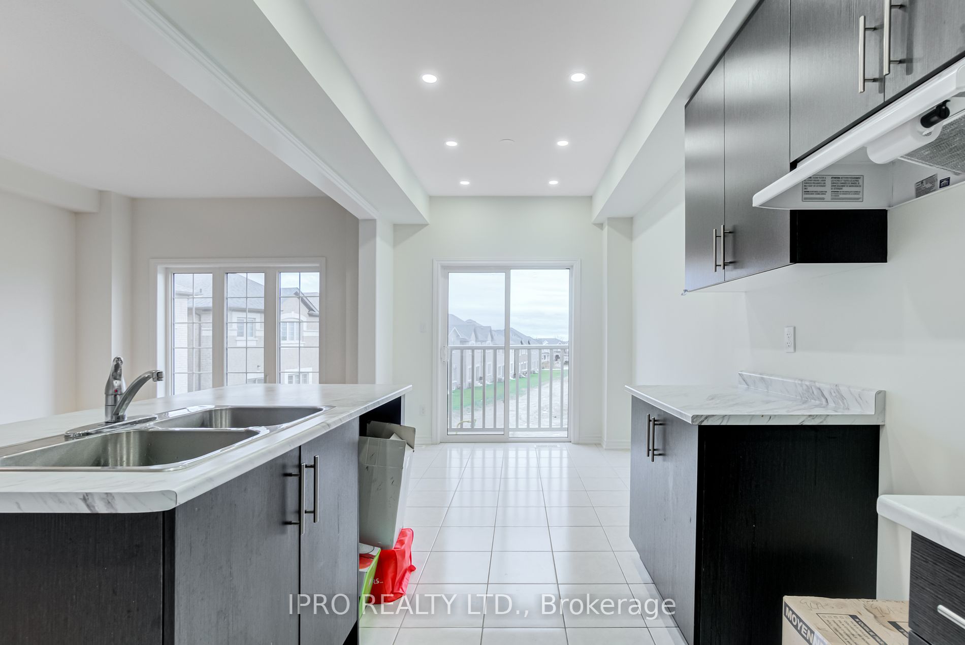 1113 Skyridge Blvd Property Photo 15