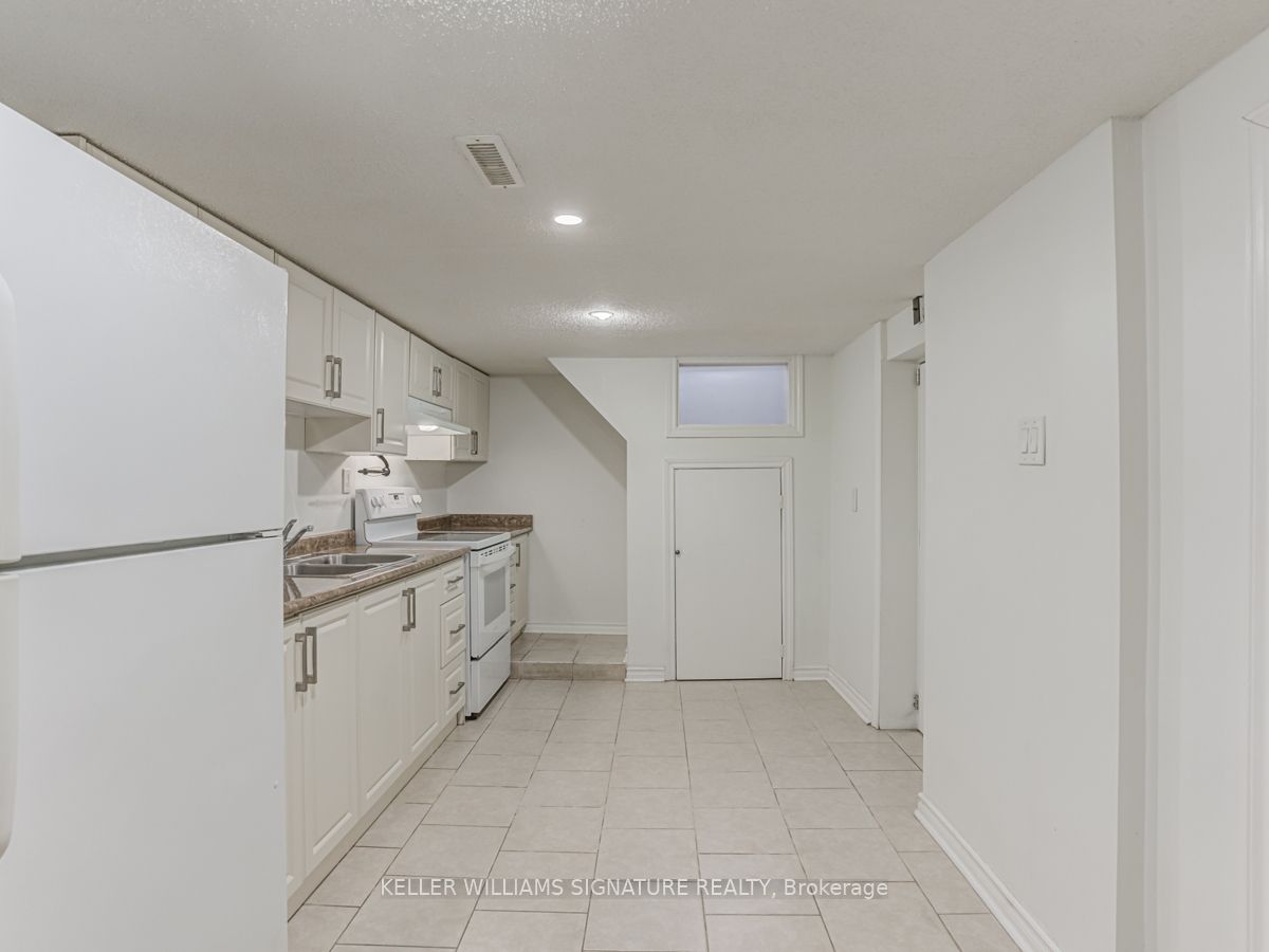 28 Atkinson Ave Property Photo 9