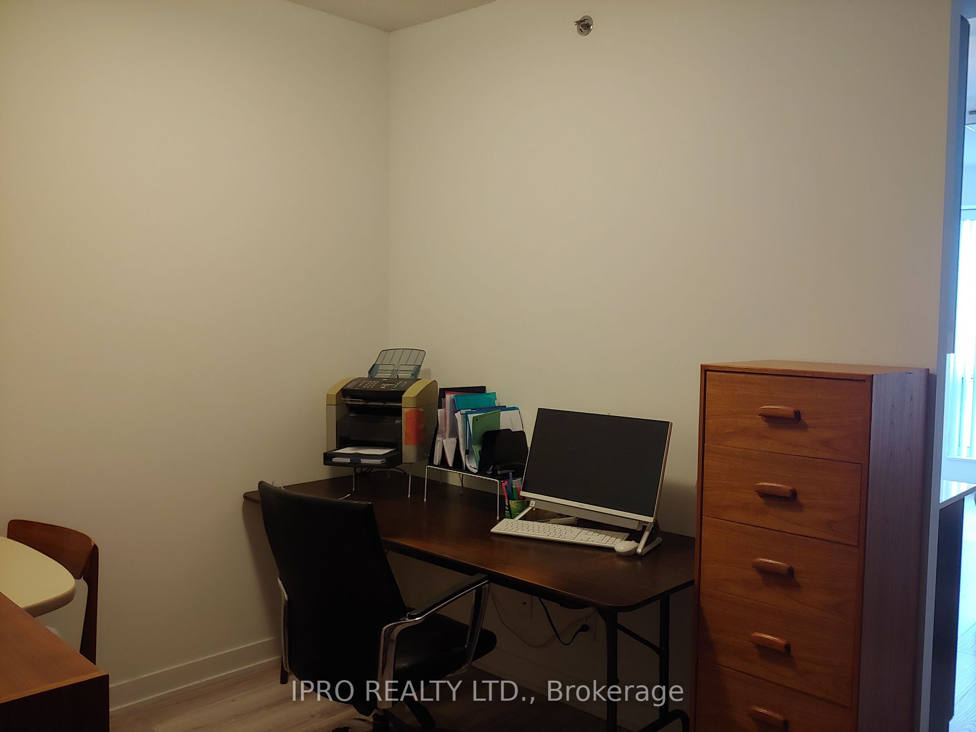 195 Bonis Ave 13 Property Photo 6