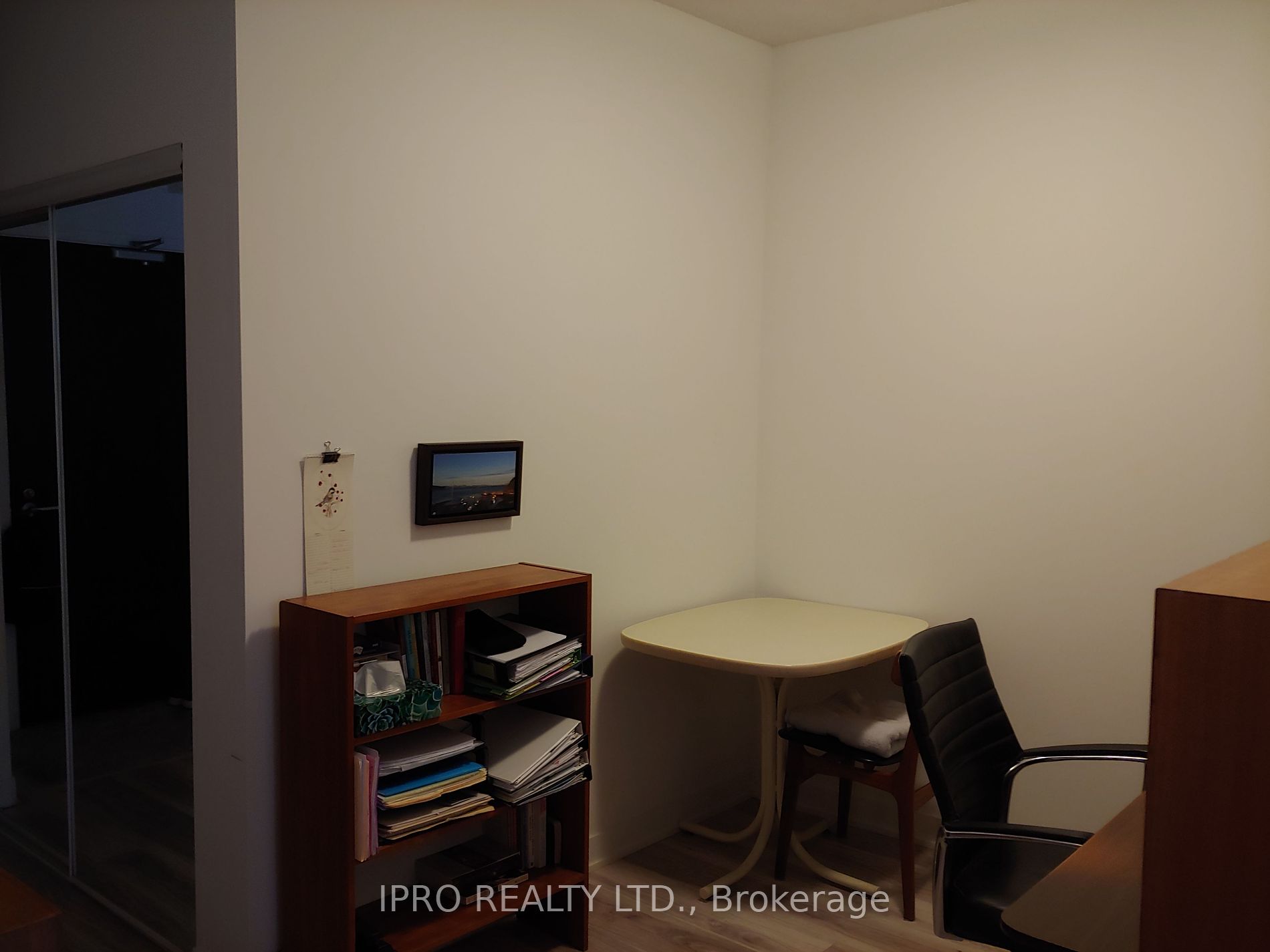 195 Bonis Ave 13 Property Photo 8