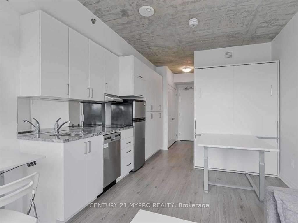 1900 Simcoe St N 38 Property Photo 7