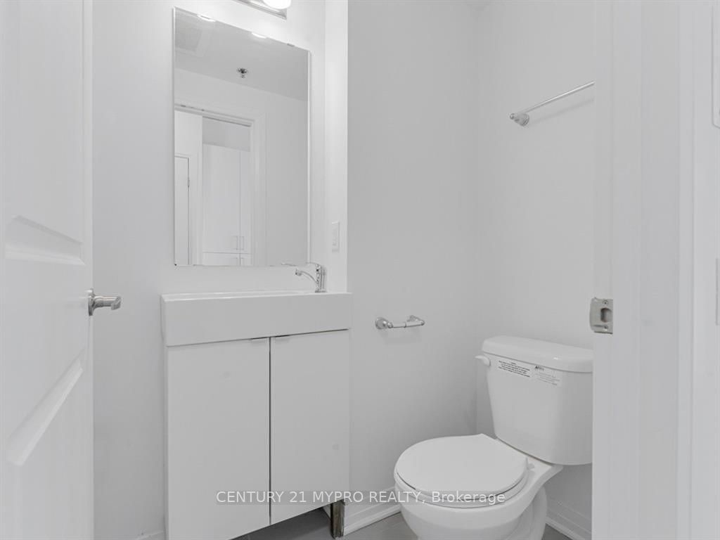 1900 Simcoe St N 38 Property Photo 11