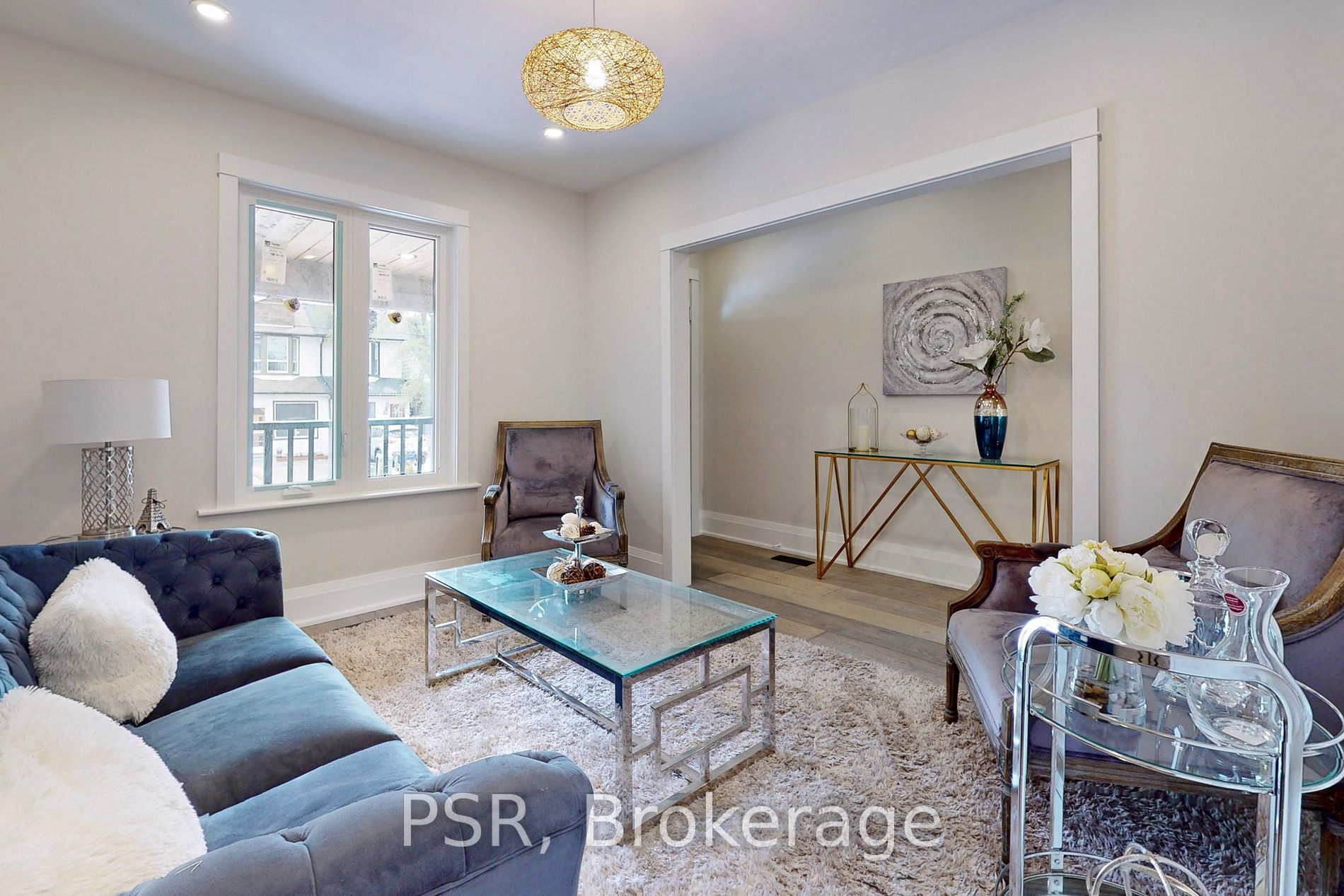50 King Edward Ave Property Photo 2