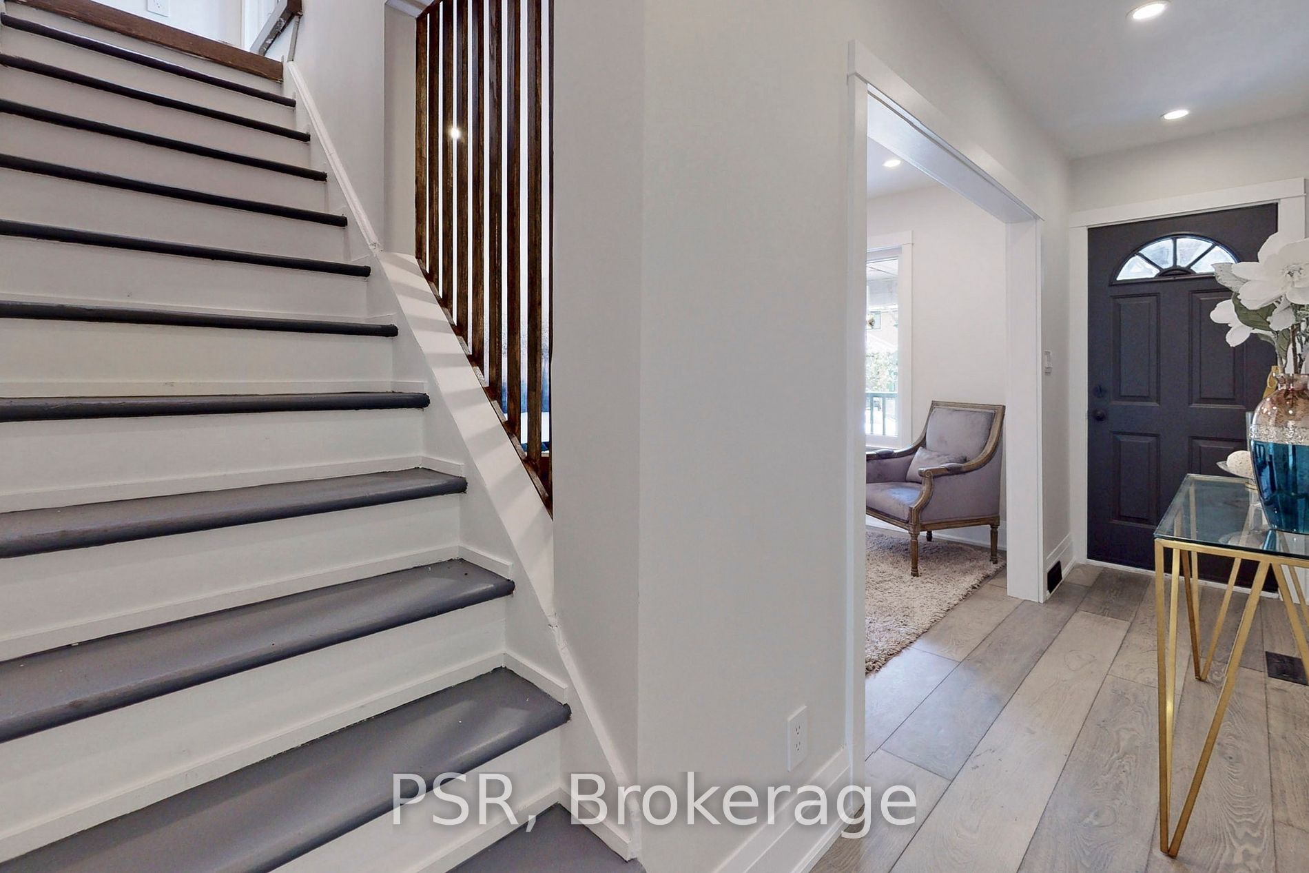 50 King Edward Ave Property Photo 12