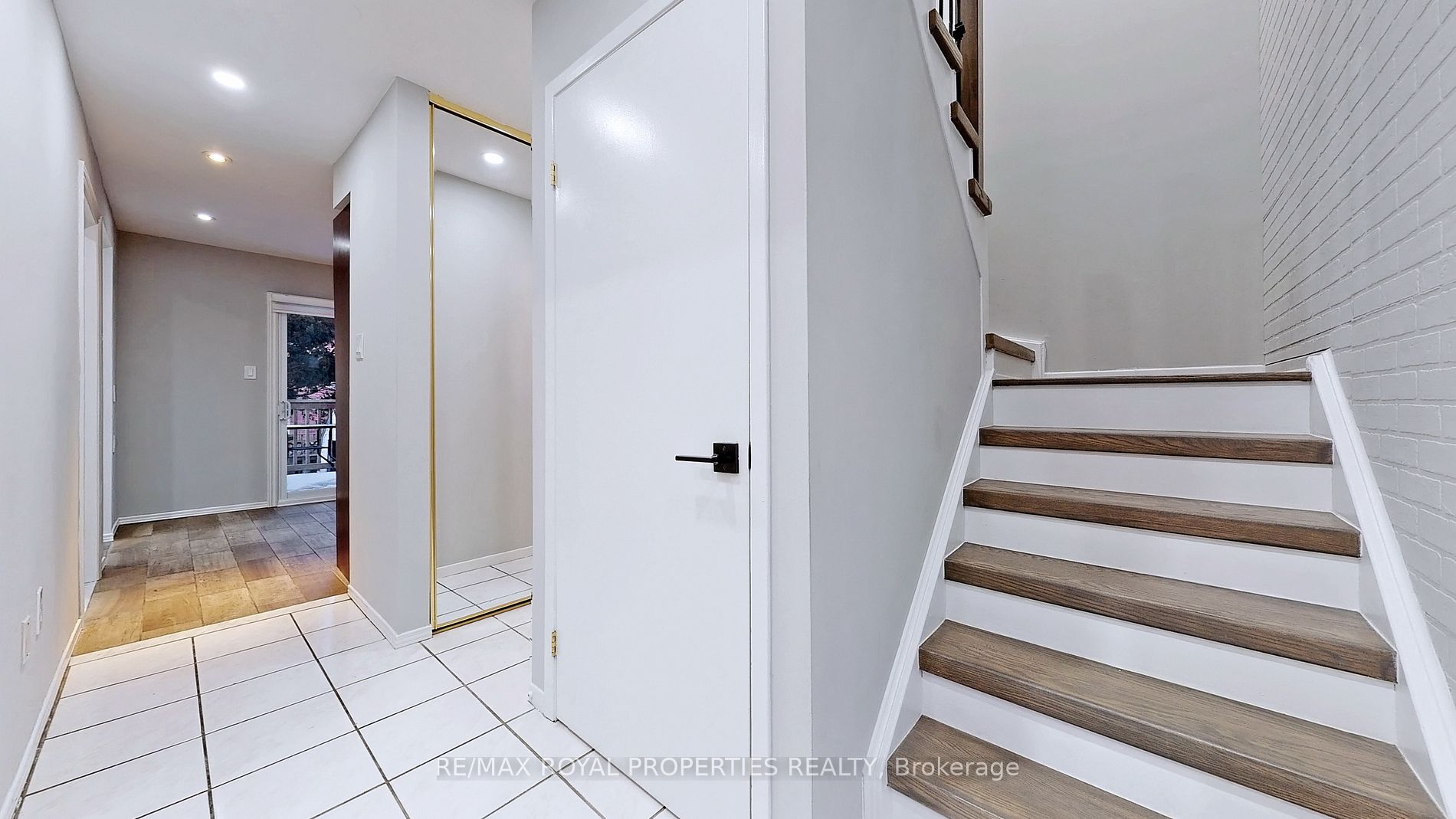 25 Deverill Cres Property Photo 19