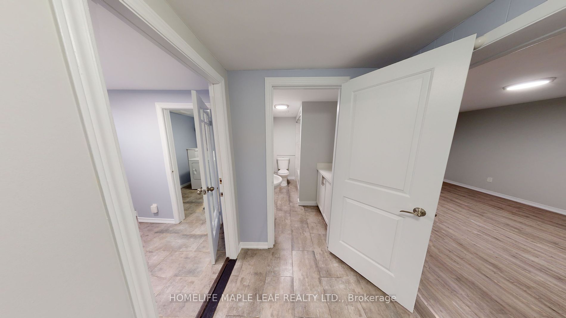 598 Montgomery St Property Photo 9