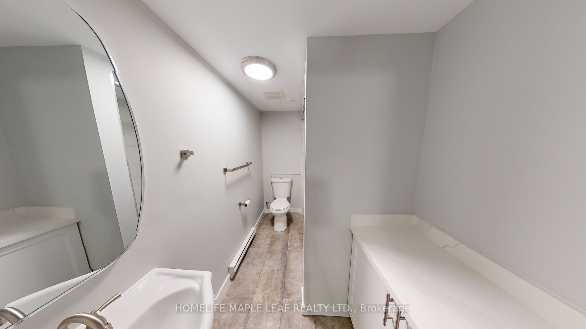 598 Montgomery St Property Photo 10