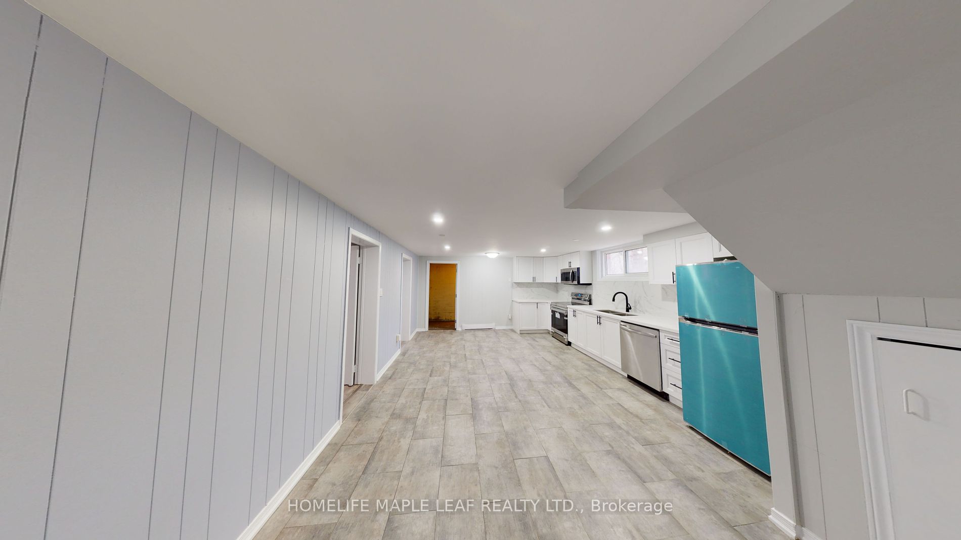 598 Montgomery St Property Photo 18