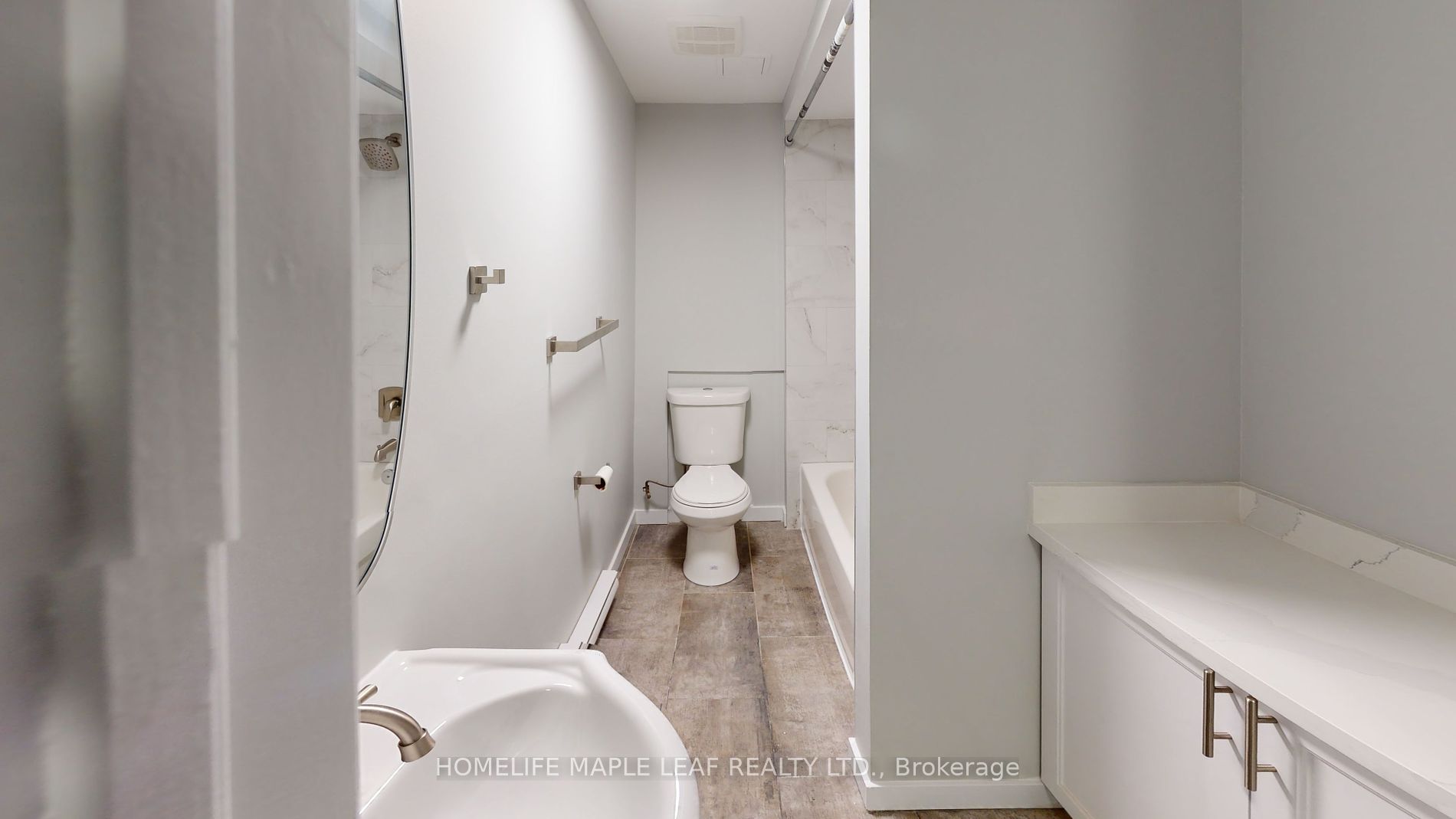 598 Montgomery St Property Photo 31