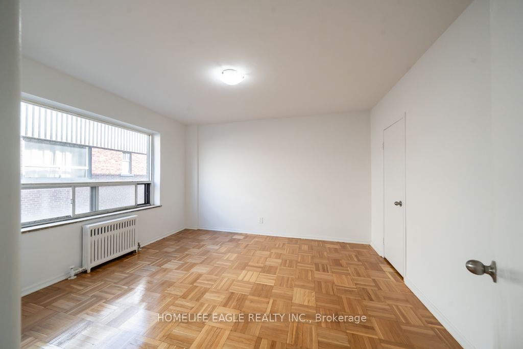 156 Kingston Rd 210 Property Photo 6
