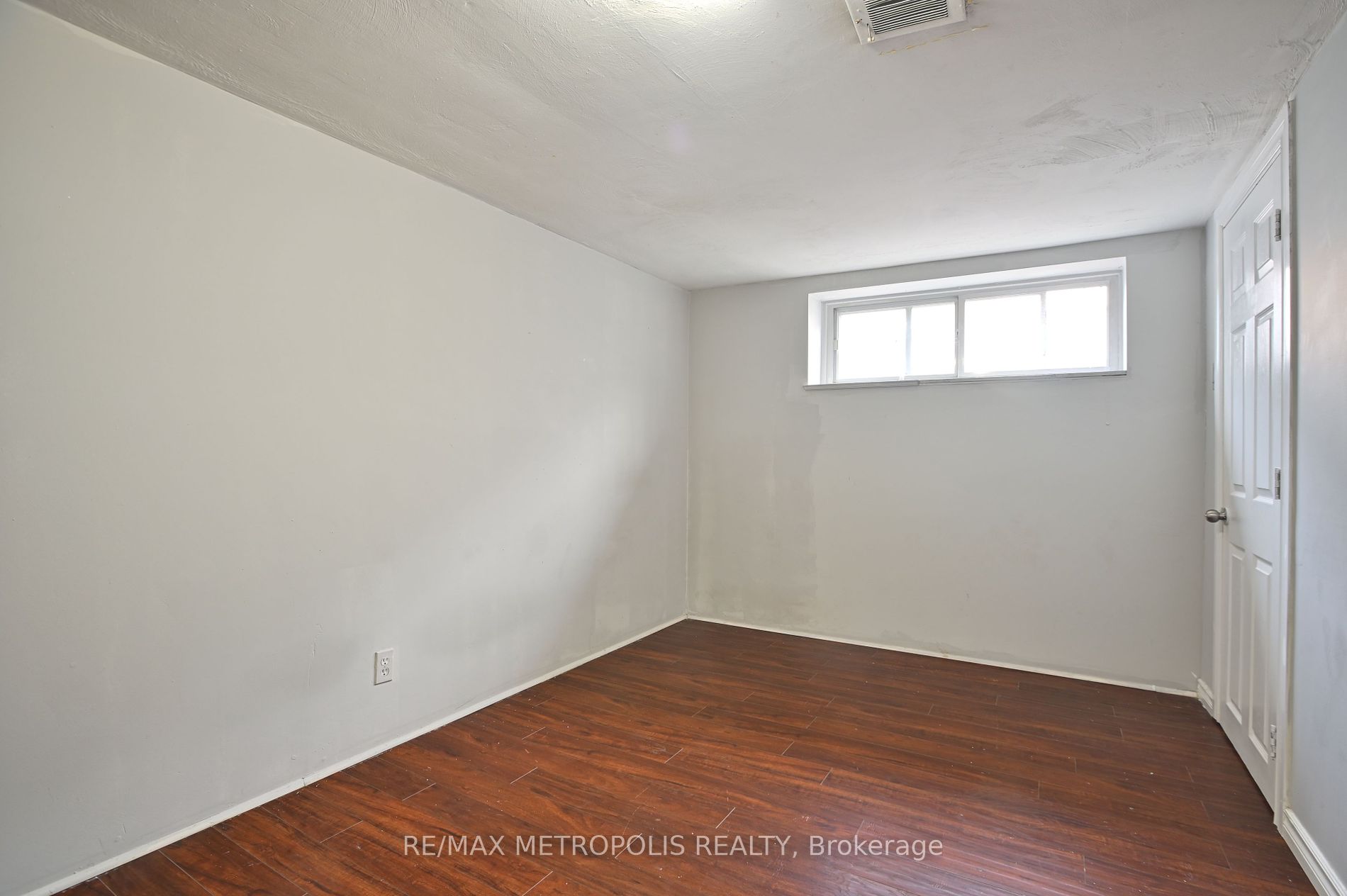 17 Dobbin Rd Property Photo 10