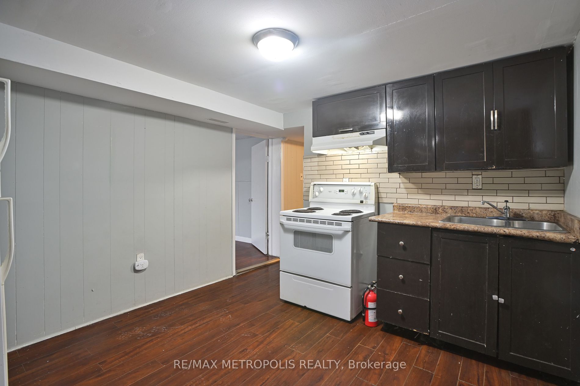 17 Dobbin Rd Property Photo 15