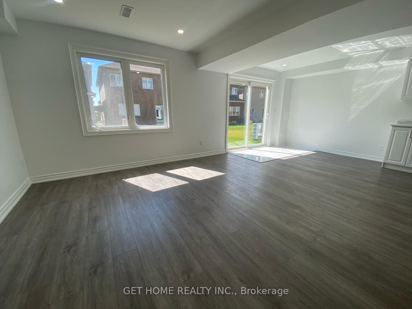 1449b Gord Vinson Ave Ave Property Photo 2