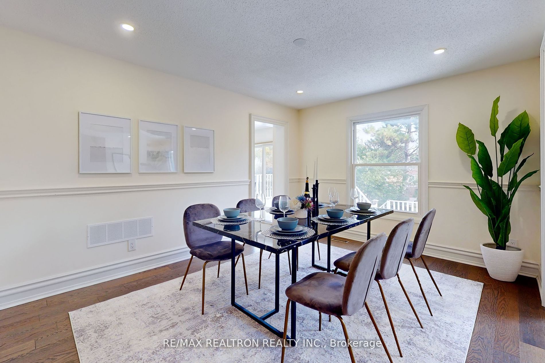 22 Love Cres Property Photo 11