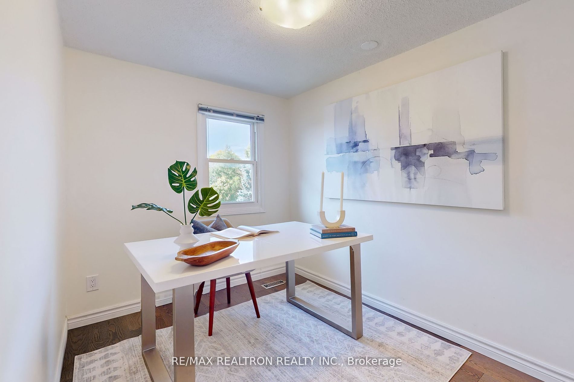 22 Love Cres Property Photo 29