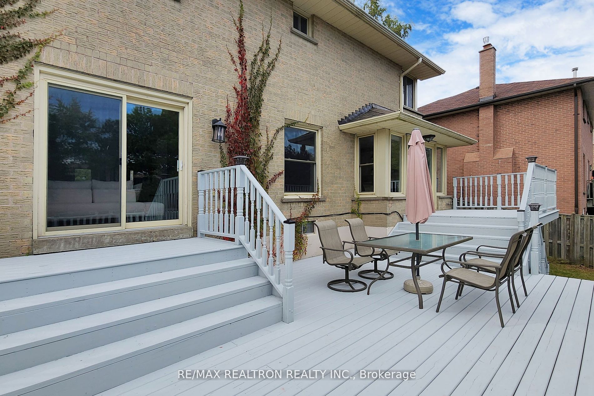 22 Love Cres Property Photo 35