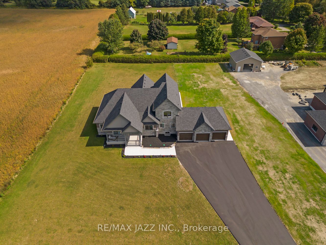 3011 Rundle Rd Property Photo 3