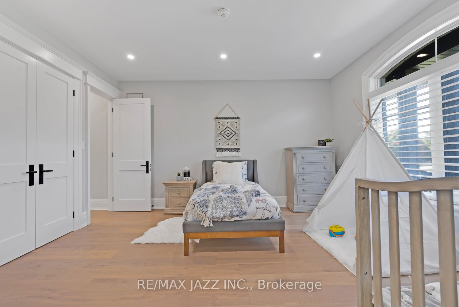 3011 Rundle Rd Property Photo 25