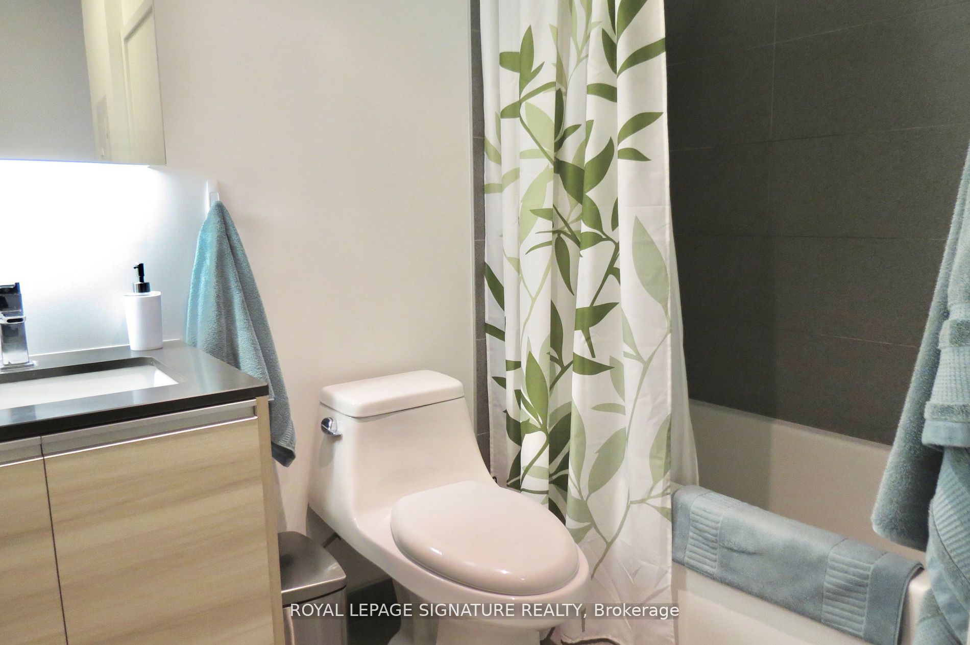 1190 Dundas St E 23 Property Photo 9