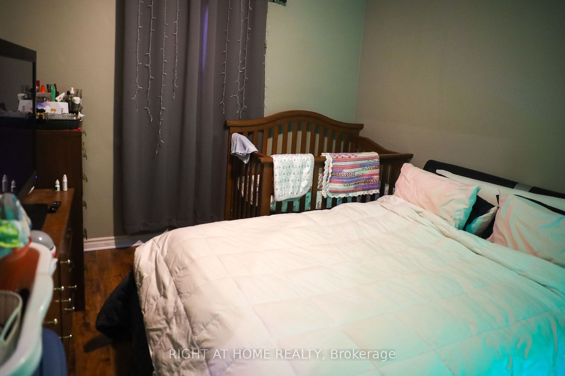 572 Crerar Ave W Property Photo 13
