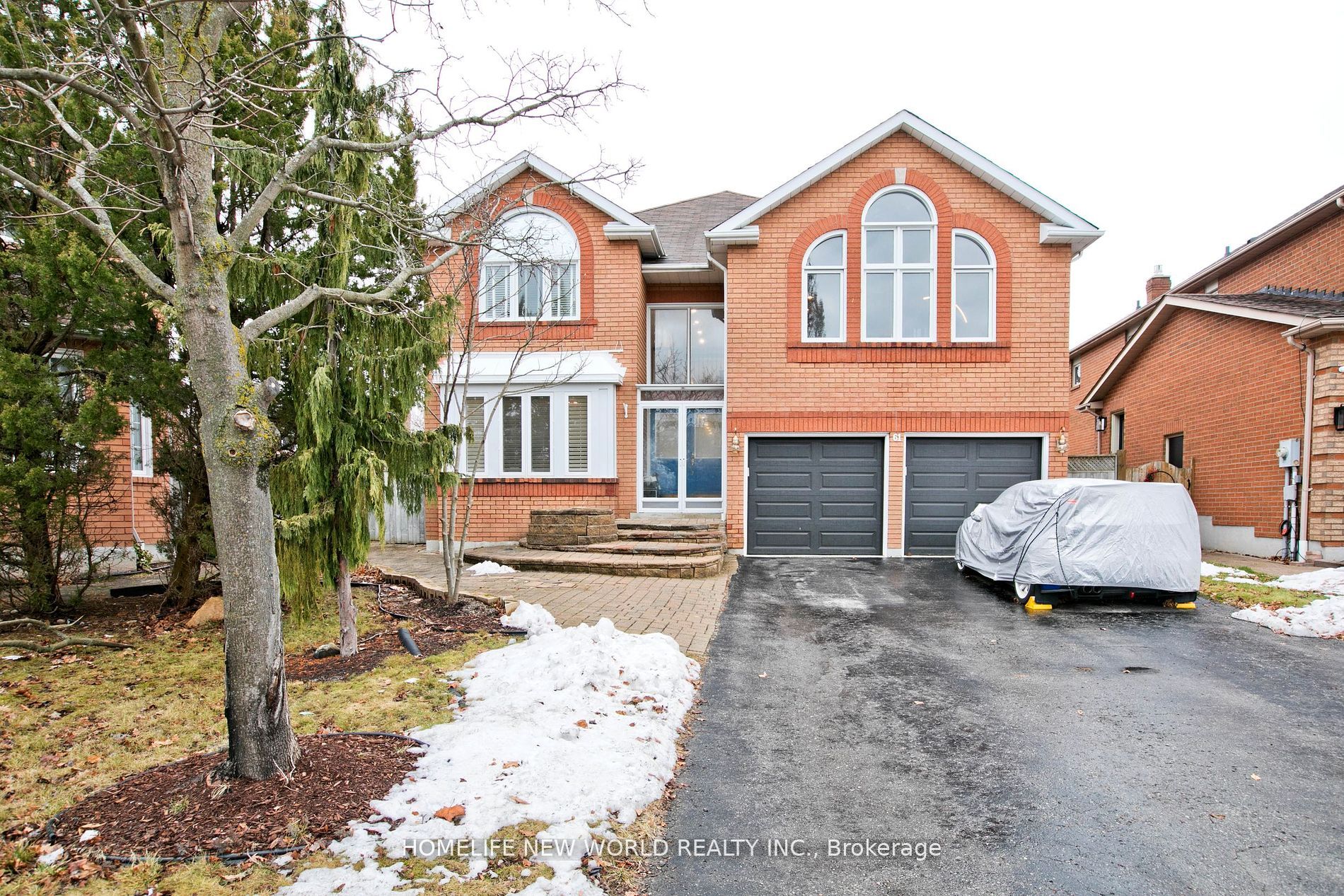 61 Dewbourne Pl Property Photo 1