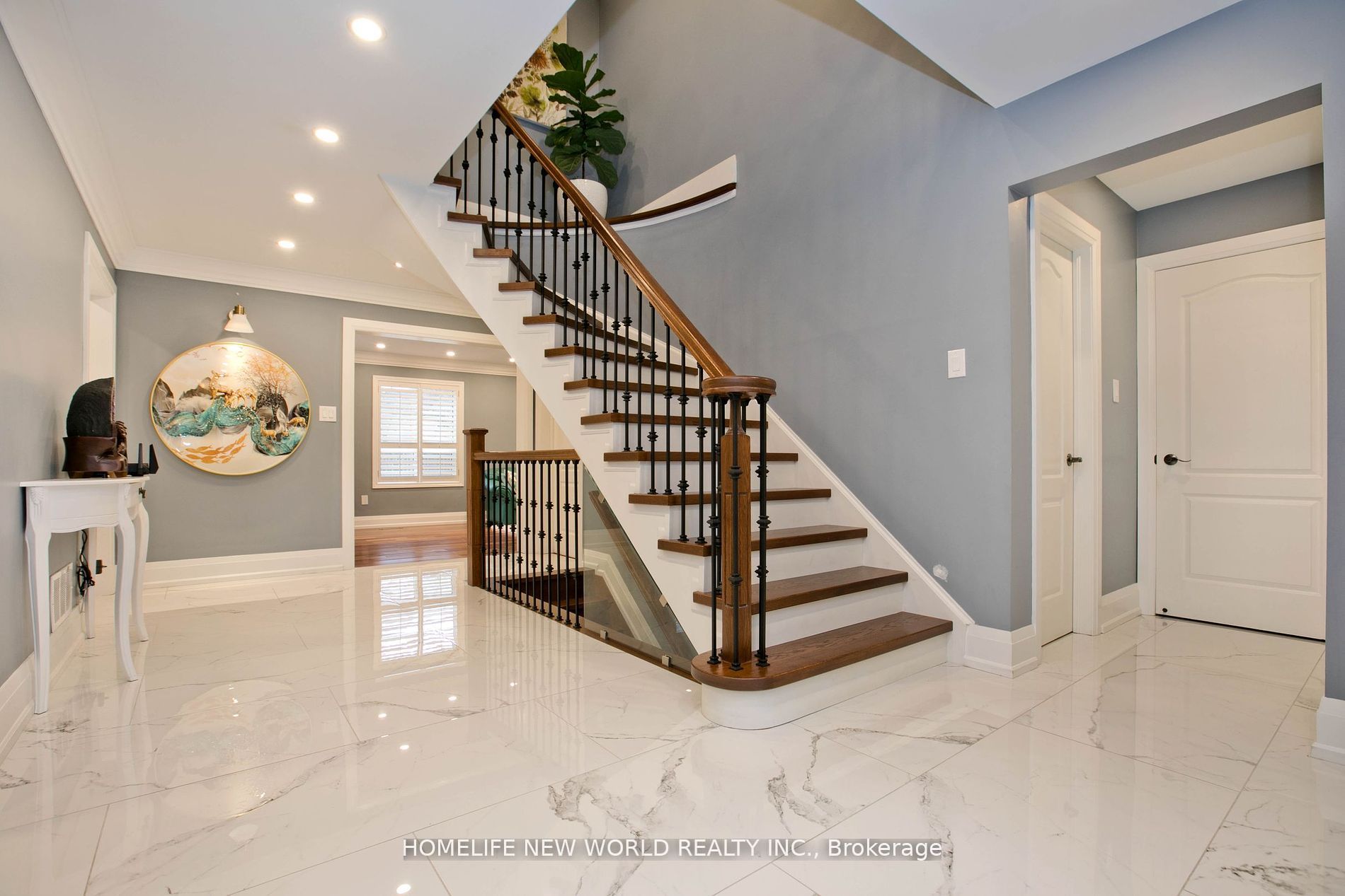 61 Dewbourne Pl Property Photo 12