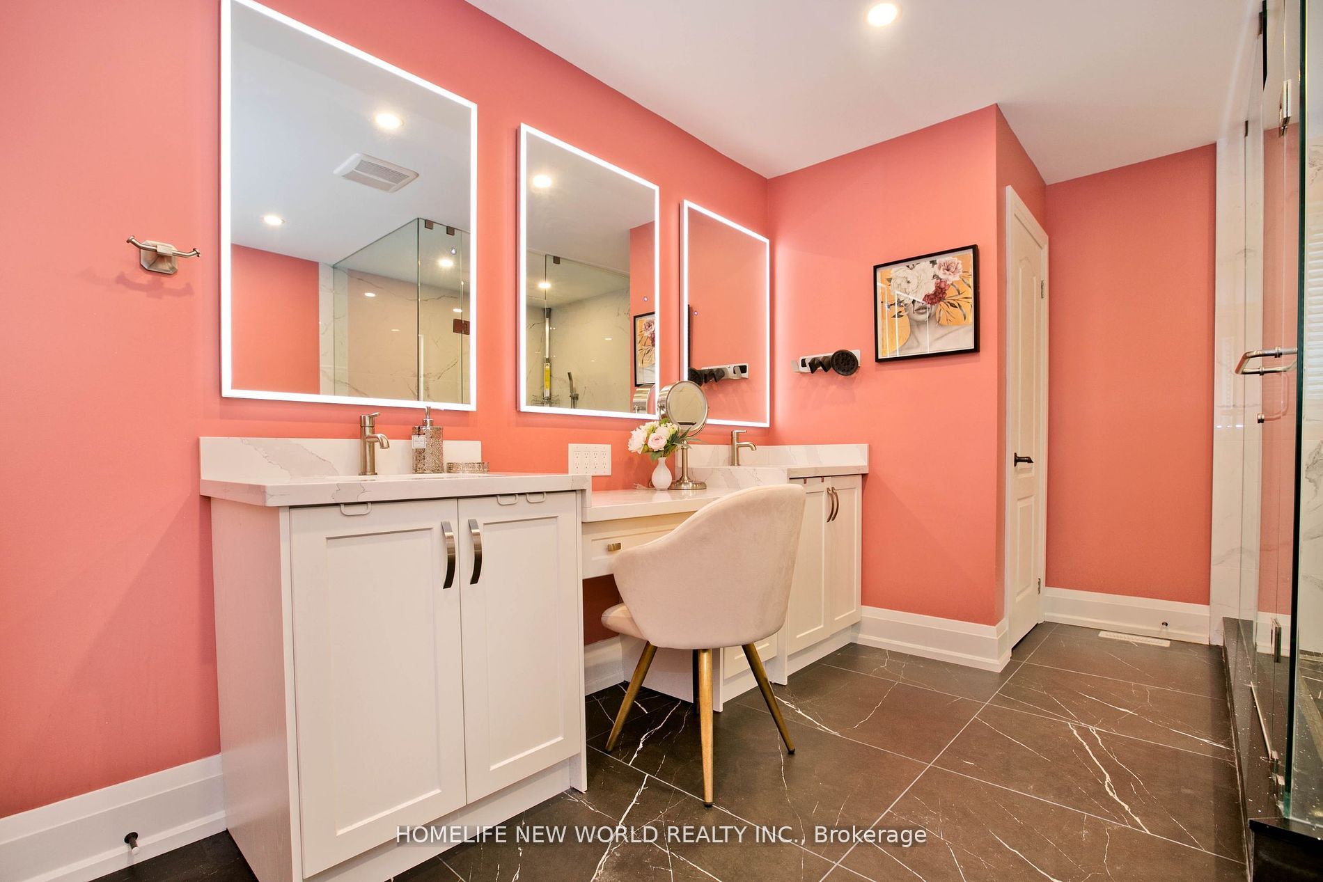 61 Dewbourne Pl Property Photo 20