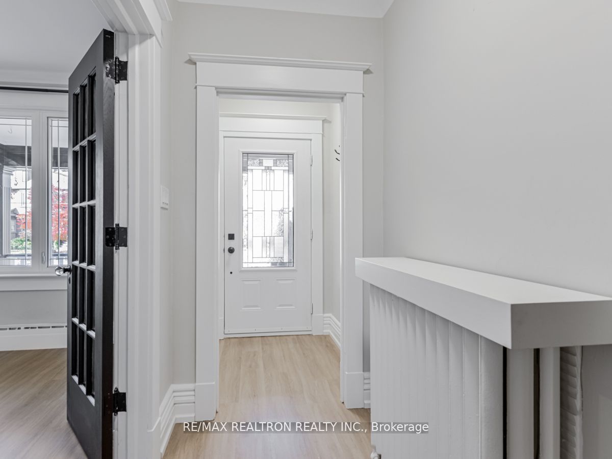 123 Browning Ave Property Photo 6