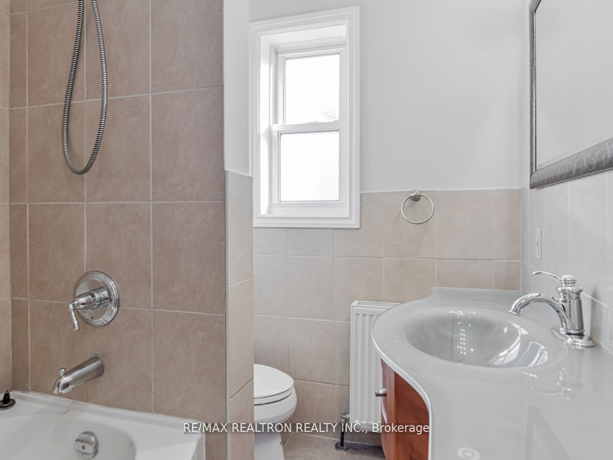 123 Browning Ave Property Photo 23