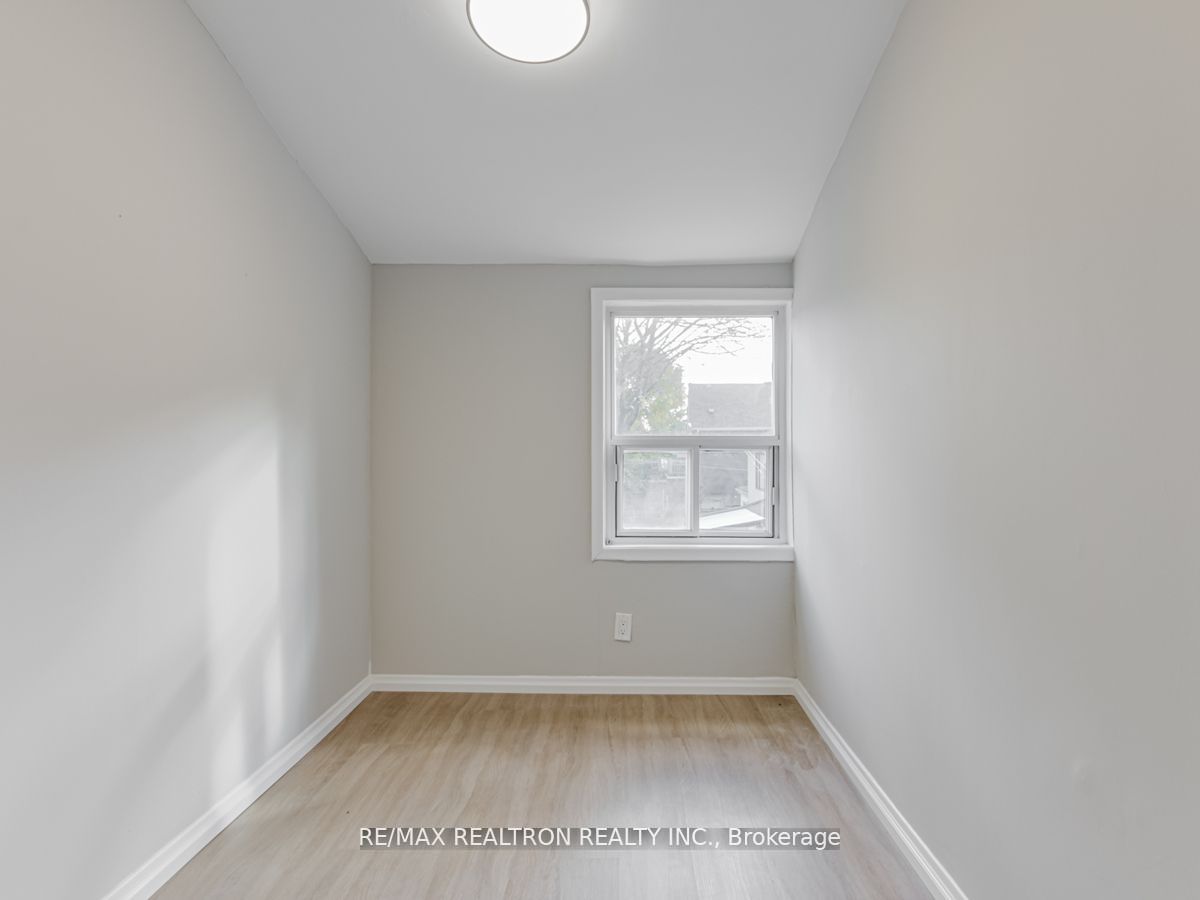 123 Browning Ave Property Photo 24