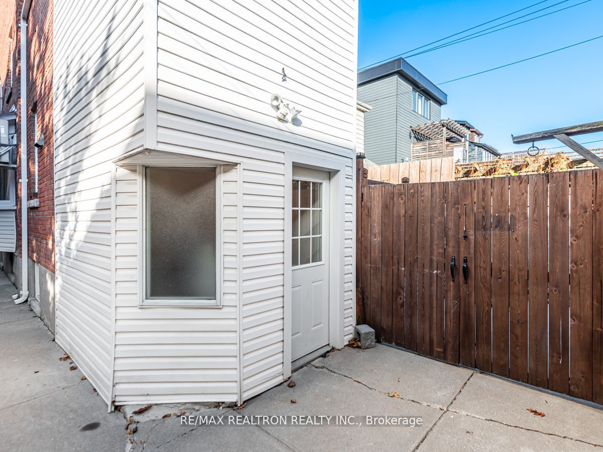 123 Browning Ave Property Photo 31