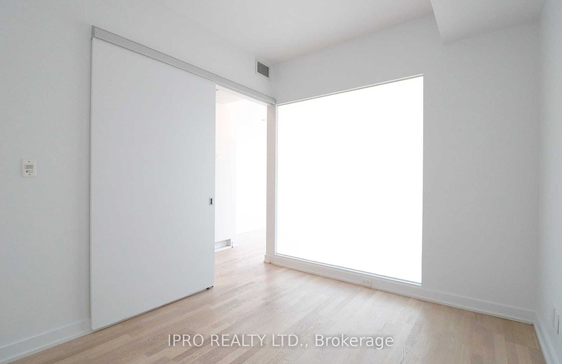60 Haslett Ave 11 Property Photo 5