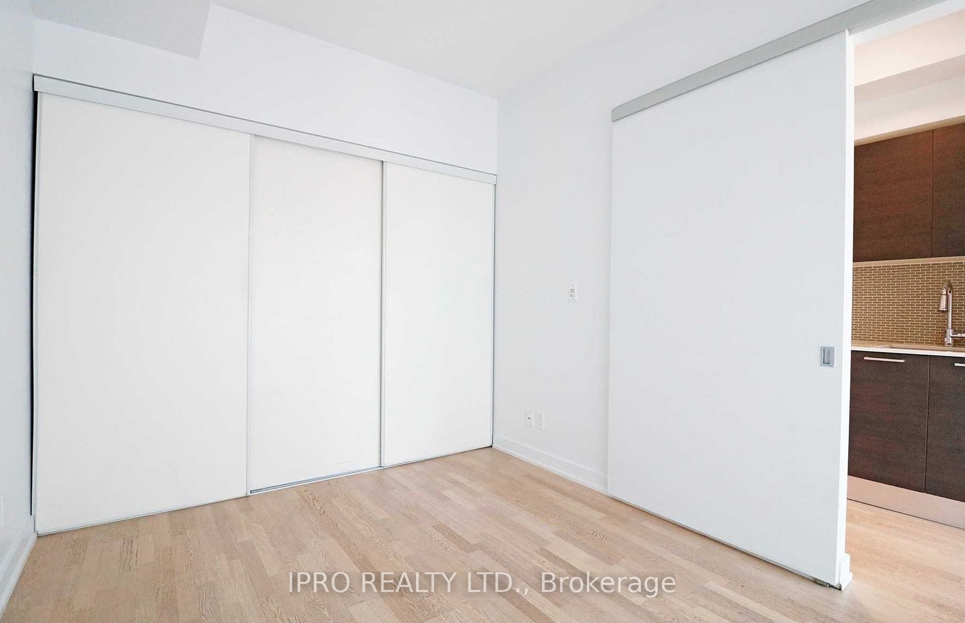 60 Haslett Ave 11 Property Photo 7