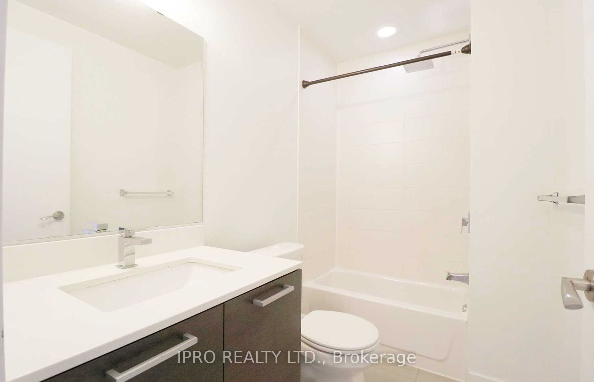 60 Haslett Ave 11 Property Photo 10