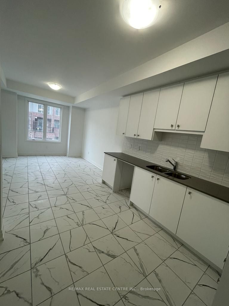29 Waterside Way Property Photo 12