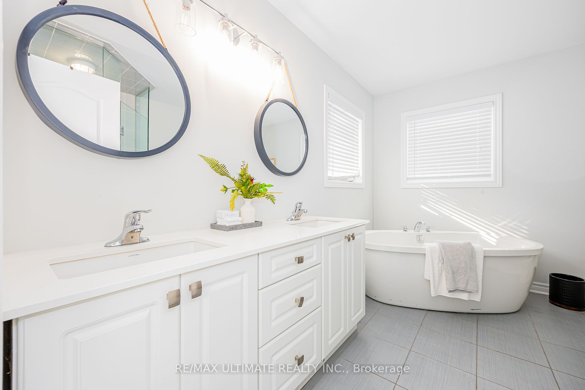 193 Kenneth Cole Dr Property Photo 19