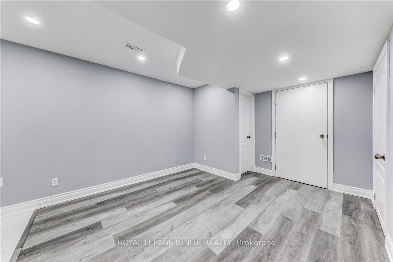 14 Rushlands Cres Property Photo 11