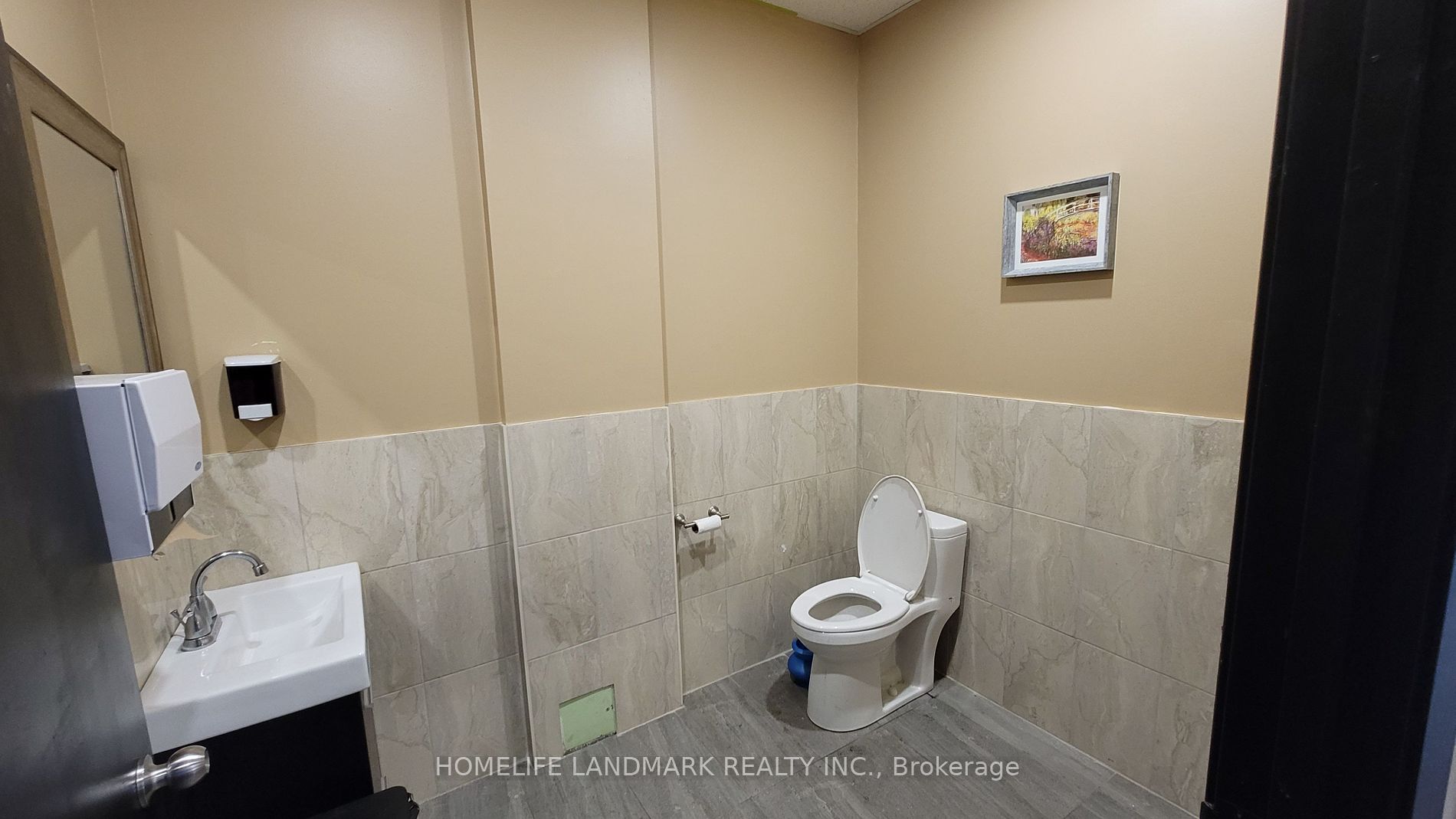 4820 Sheppard Ave E Property Photo 22