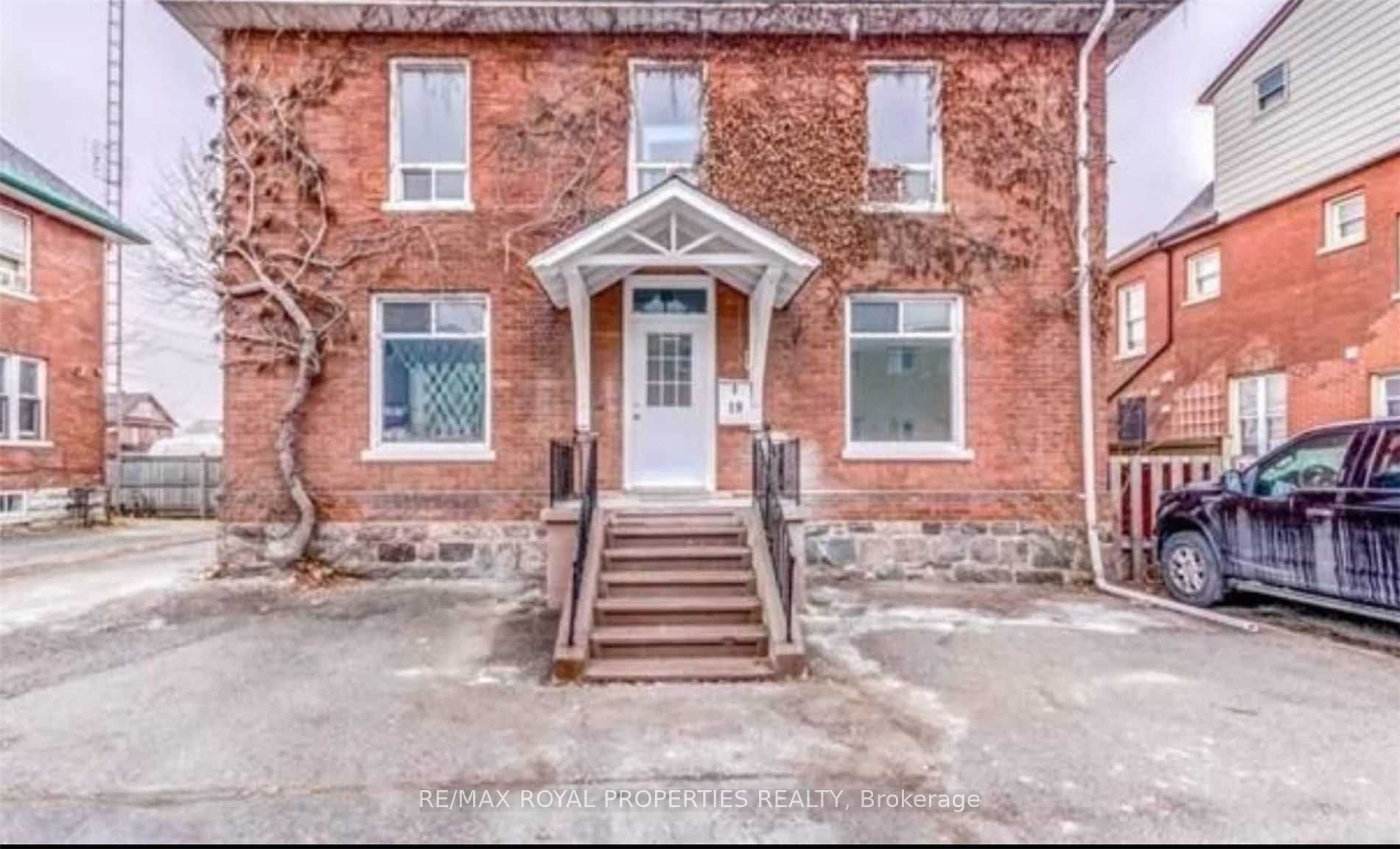 19 Division St Property Photo 1