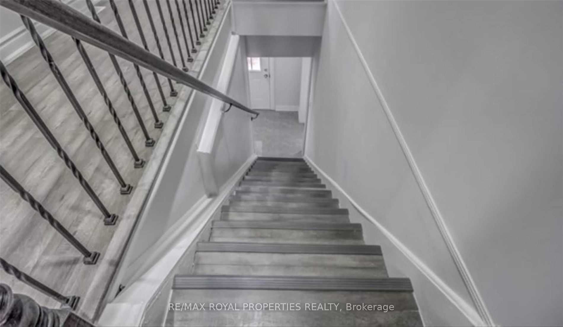 19 Division St Property Photo 4